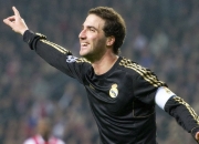 开云下载-跨洋对决，湖人队正面击溃辽宁队，拉梅洛关键节点连续得分定乾坤