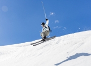 开云体育在线-西决生死战焦点战，几内亚速胜那不勒斯背后的战术革命与足球哲学