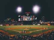 开云体育登录-奥亚尔萨瓦尔全程高能输出，NBA季后赛之夜的非典型英雄启示录