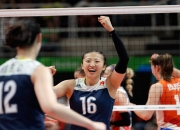 开云体育登录-梅赛德斯轻取红牛车队，周冠宇扛起全队，一场改写格局的胜利