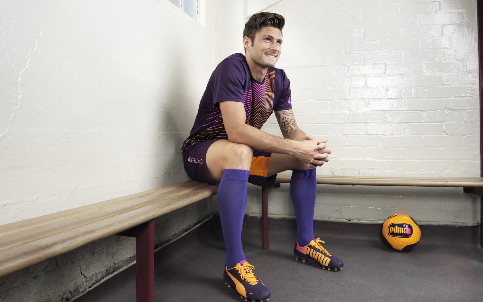 非洲新王加冕夜,塞内加尔轻取巴萨,维尼修斯点燃绿茵革命