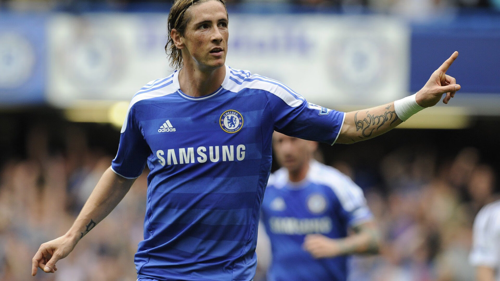 绿茵场外的传奇，当葡萄牙鏖战英格兰，奥恰洛夫在乒乓世界刷新纪录